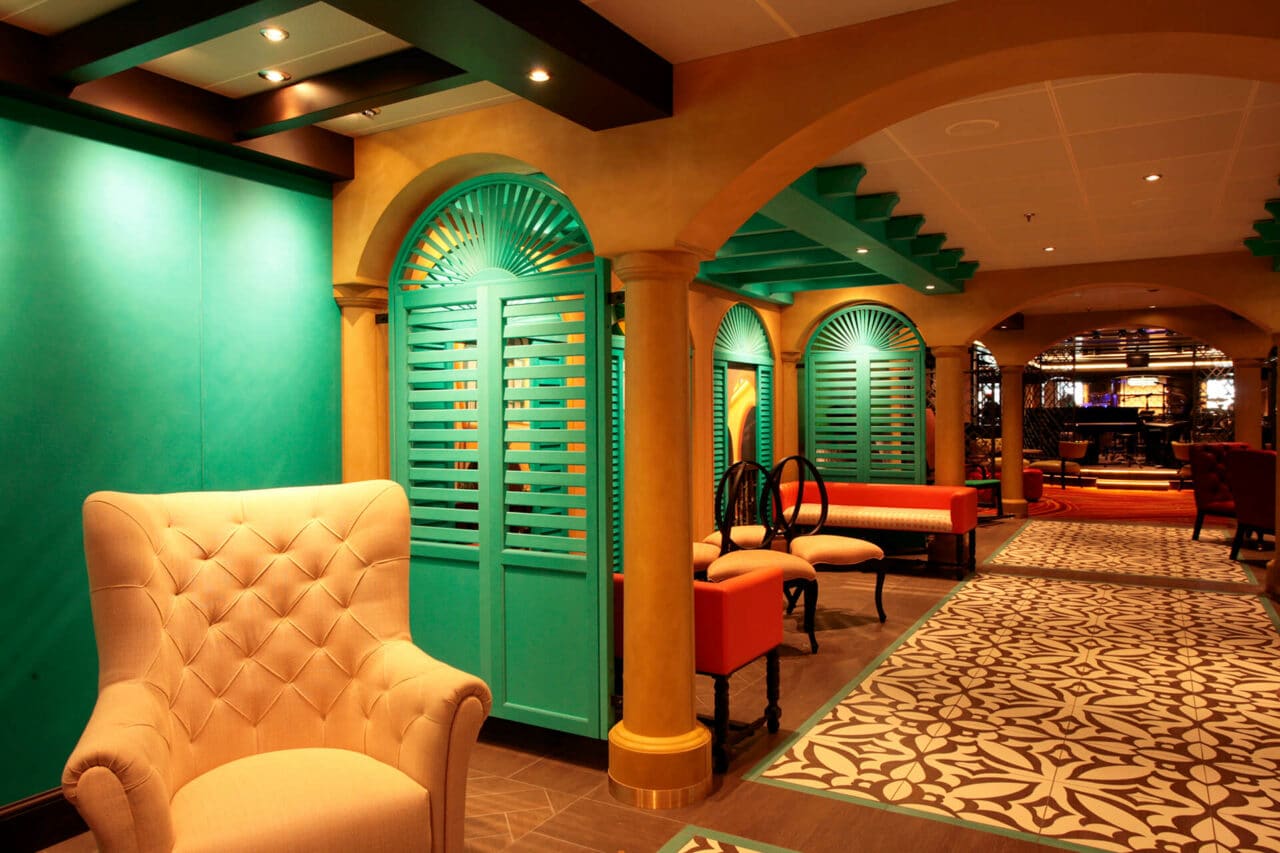 Hull 6242 Carnival Vista