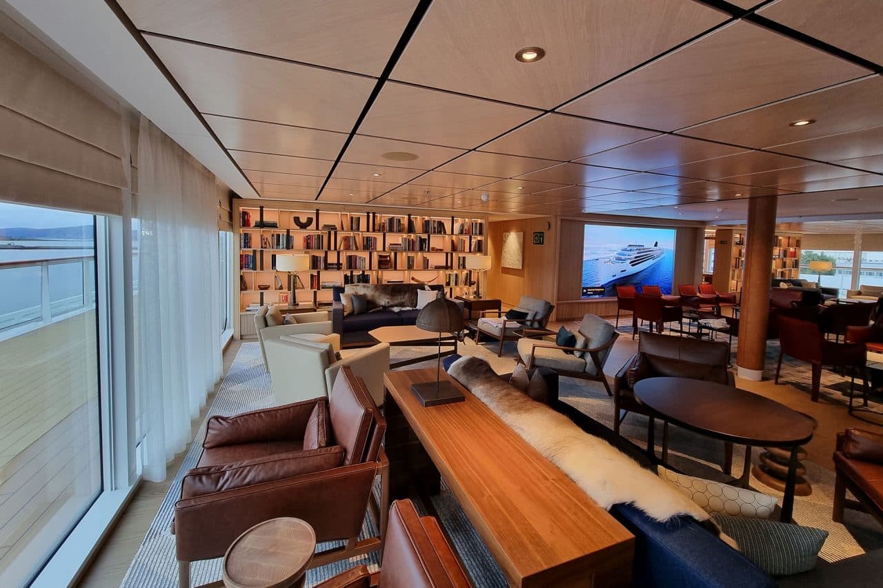 Hull 907 Viking Polaris